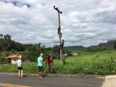 Image: Building a community network in Quilombo Peri Peri. Source: ARTICLE 19 image linking to Community Networks and Local Access Monthly Newsletter - Number 16