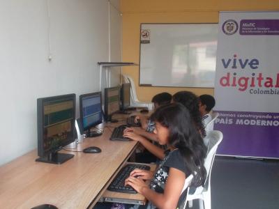  image linking to Colnodo encourage la présence de langues indigènes dans les TIC avec des outils innovants en Colombie 