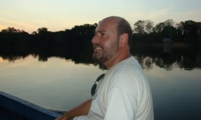  image linking to From sea waves to rivers: Goodbye to Paulo Lima, the fire between waters 